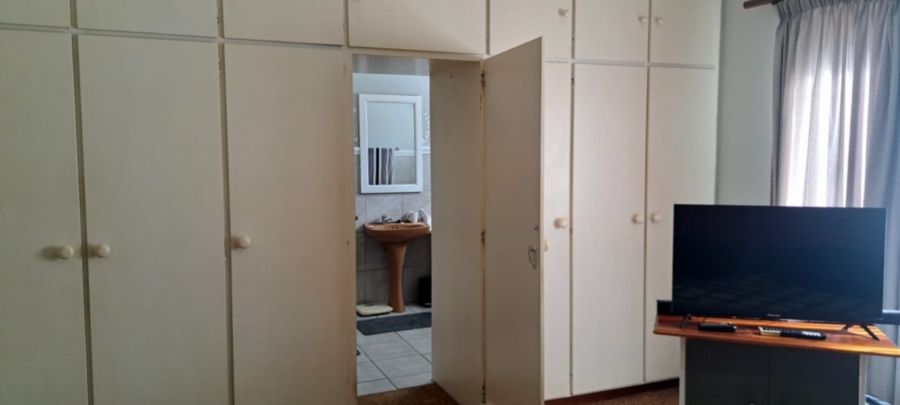 4 Bedroom Property for Sale in Caledon Western Cape